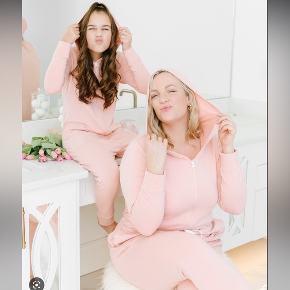 Jillian Harris - JH x SMASH + TESS - THE JILLY JOGGER ROMPER IN PRETTY PINK - XS - Picture 2 of 7